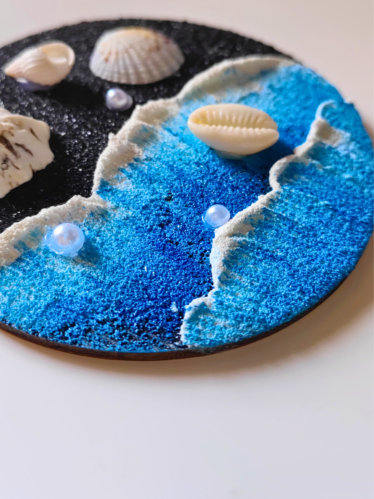 Close-up of Ocean Magnet No.8 composition