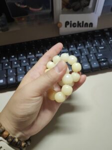 How to use bodhi bead bracelet fidget?