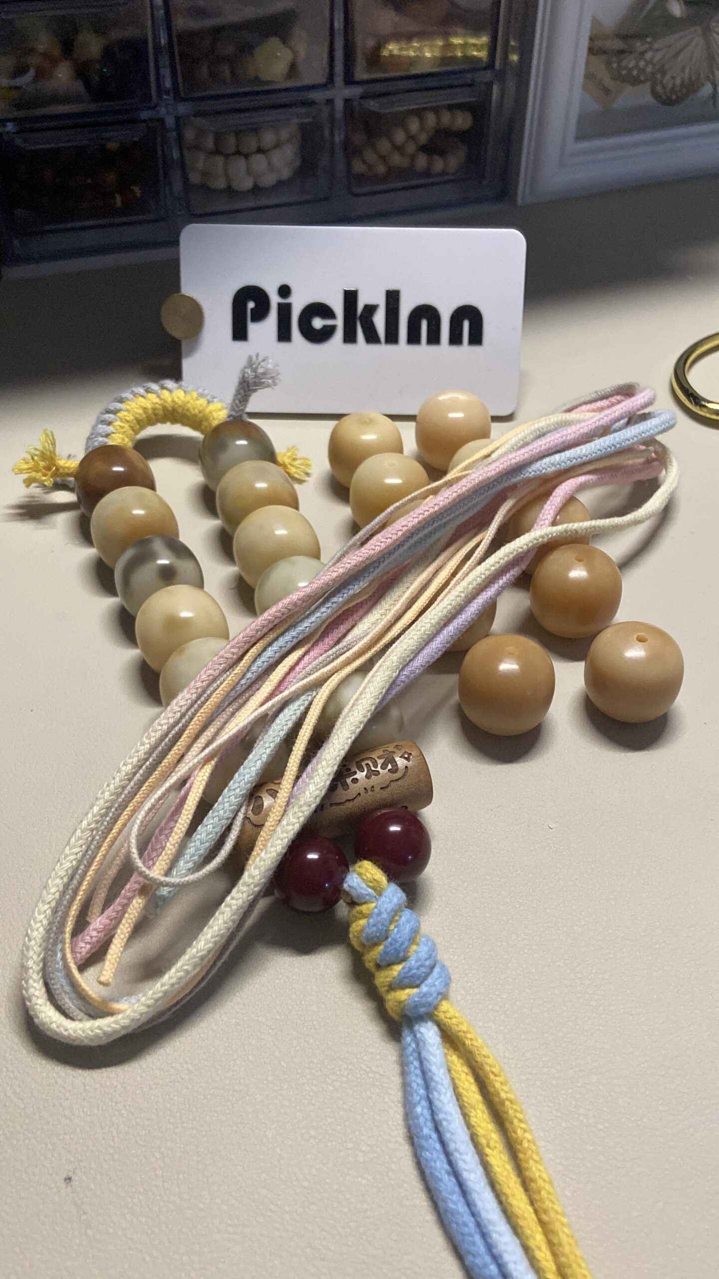 10-Bead 20mm Natural Bodhi Bead Handheld Fidget with Colorful Tassel 3 10-Bead 20mm Natural Bodhi Bead Handheld Fidget with Colorful Tassel - Image 3