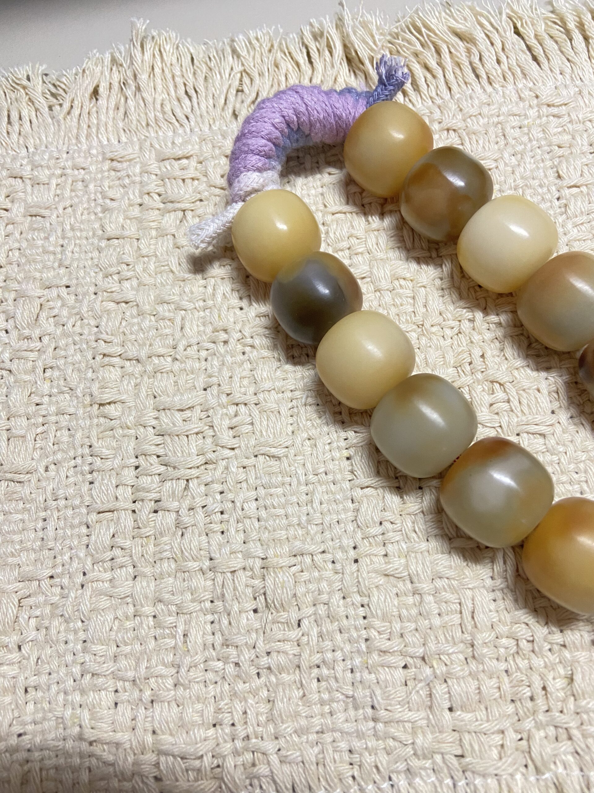 18mm Natural Bodhi Handheld Fidget – purple and cream tassels 2 18mm natural Bodhi handheld fidget beads purple cream